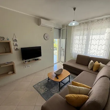 Shengjin Apartments *